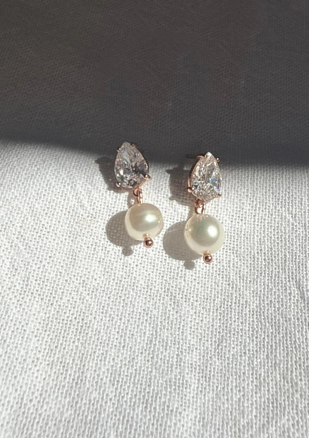 SUTTON WEDDING EARRINGS ROSE GOLD Lolaknightofficial