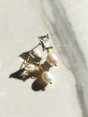 
                  
                    Load image into Gallery viewer, THEA - CRYSTAL PEARL EARRINGS - 18CT GOLD
                  
                