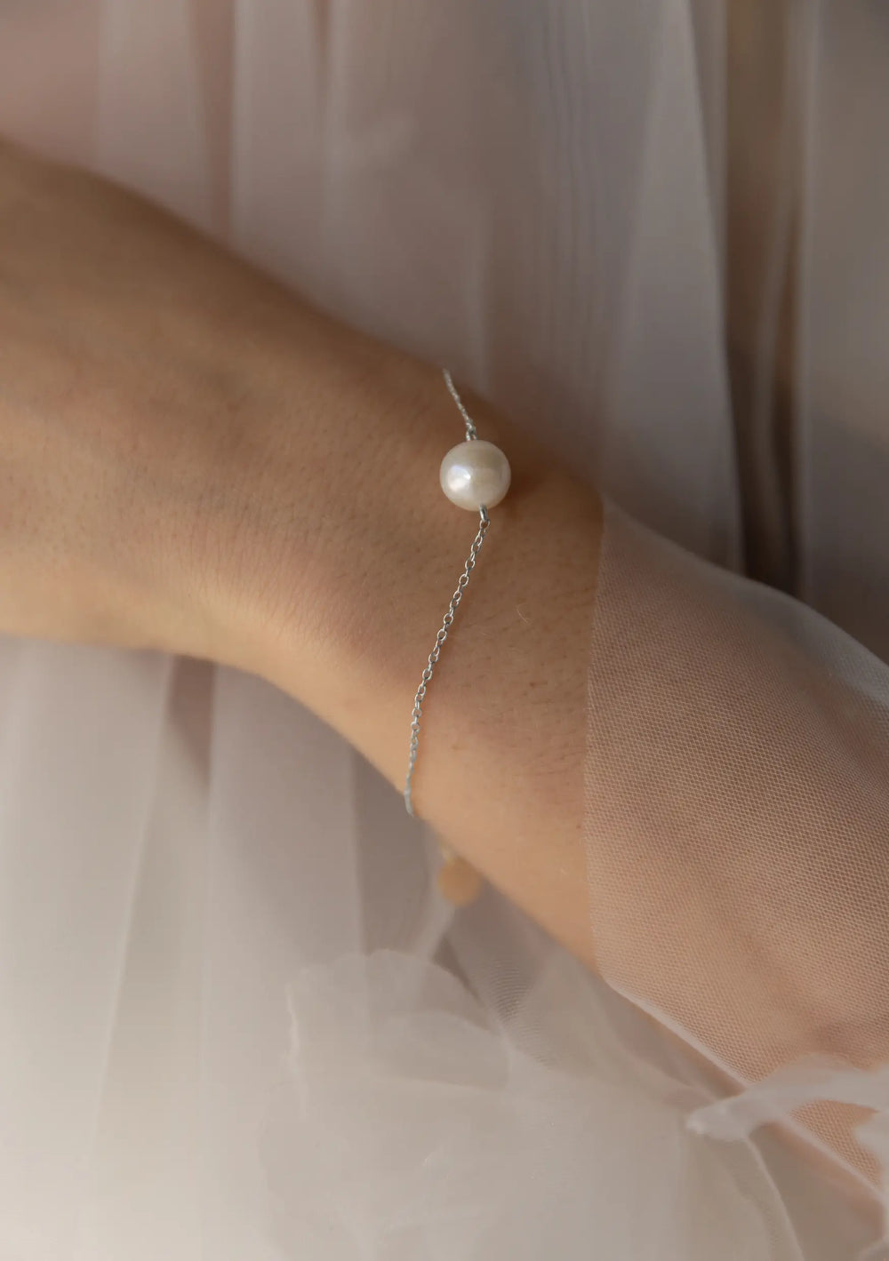 CHRISTIE PEARL BRACELET SILVER Lolaknightofficial