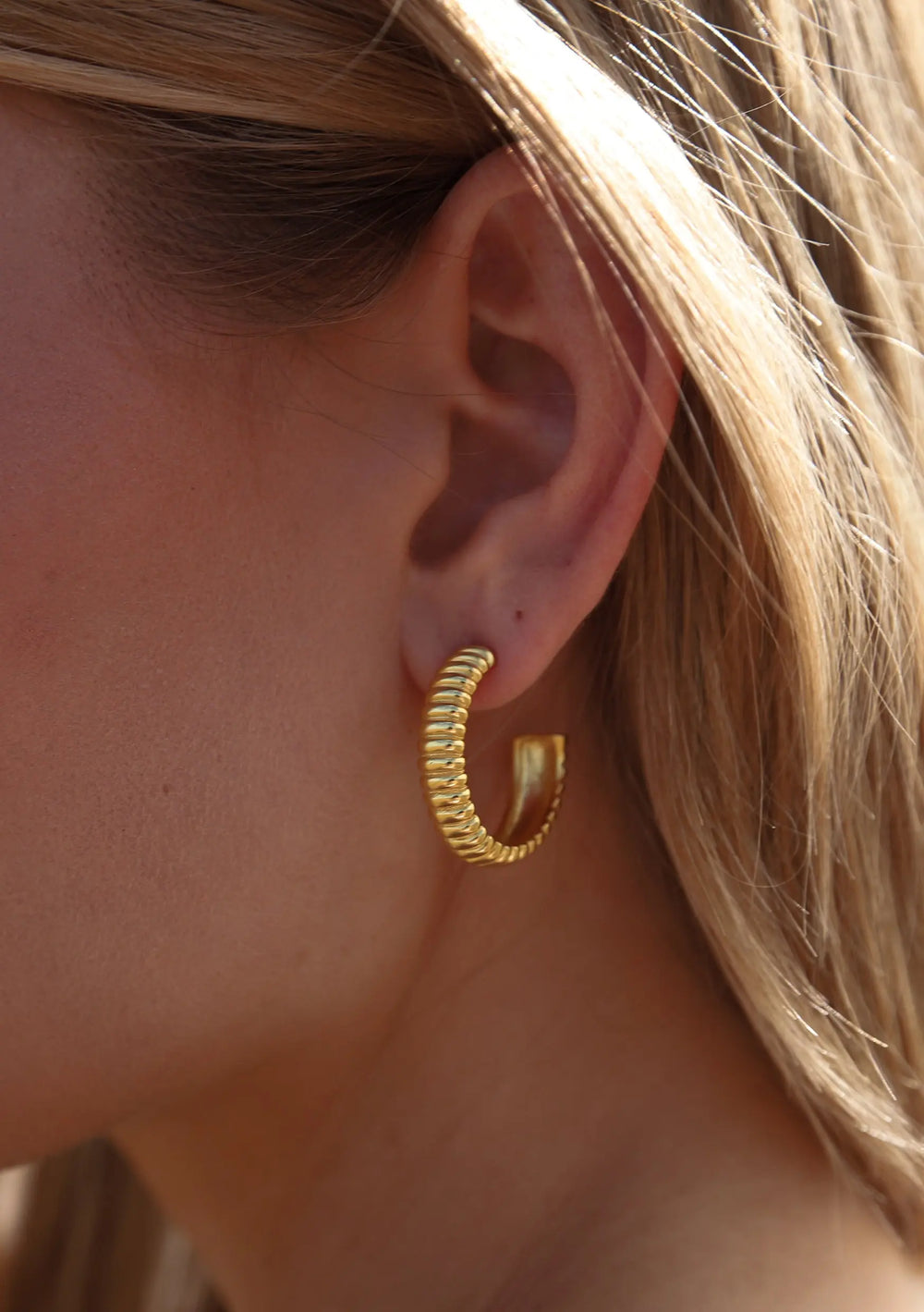 DAWN EARRINGS 18K GOLD Lolaknightofficial