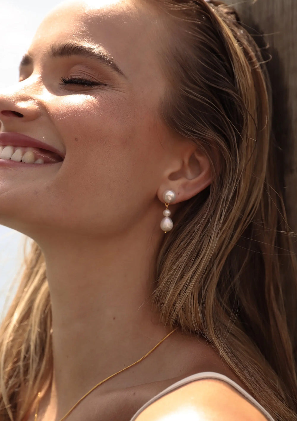 LUCIA PEARL DROP EARRINGS 18K GOLD Lolaknightofficial