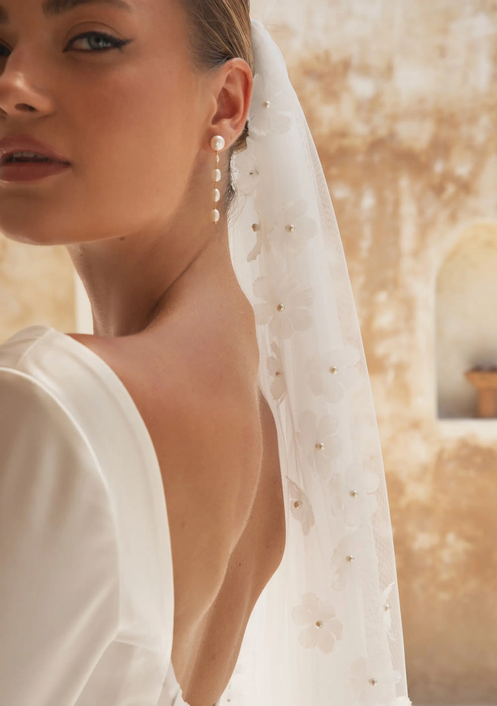 MARIGOLD IVORY FLOWER WEDDING VEIL Lolaknightofficial