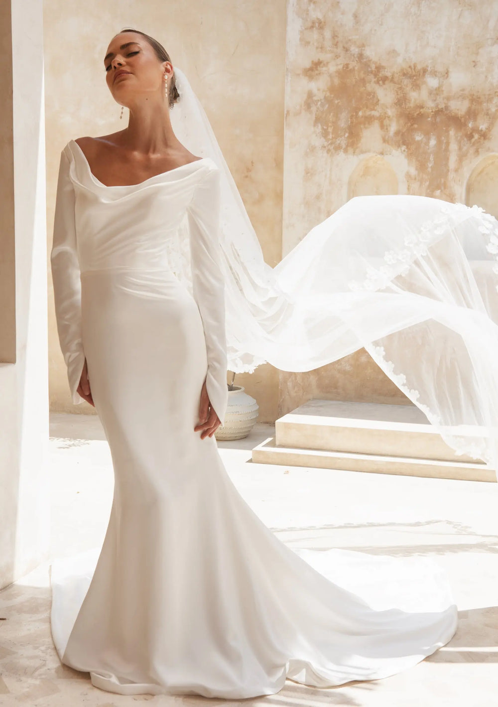 MARIGOLD IVORY FLOWER WEDDING VEIL Lolaknightofficial