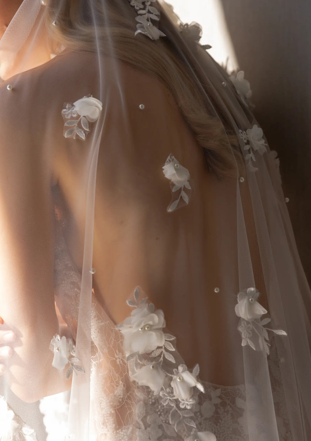 NADINE IVORY FLOWER LACE WEDDING VEIL Lolaknightofficial