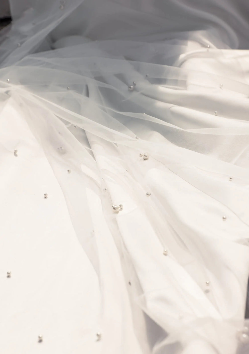 PHOEBE PEARL WEDDING VEIL Lolaknightofficial