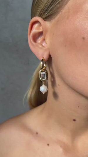 
                  
                    Load and play video in Gallery viewer, Imogen Earrings -18ct Gold Bridal Jewellry Australia
                  
                