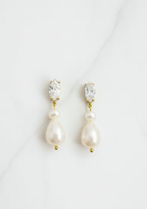 
                  
                    Load image into Gallery viewer, SAGE EARRINGS 18K GOLD
                  
                