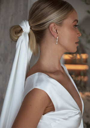 
                  
                    Load image into Gallery viewer, Goldie Large Earrings - 18ct Gold Bridal Jewellery Australia
                  
                