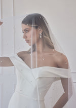 Emery - Elegant Ivory Pearl Bridal Veil - LOLAKNIGHT