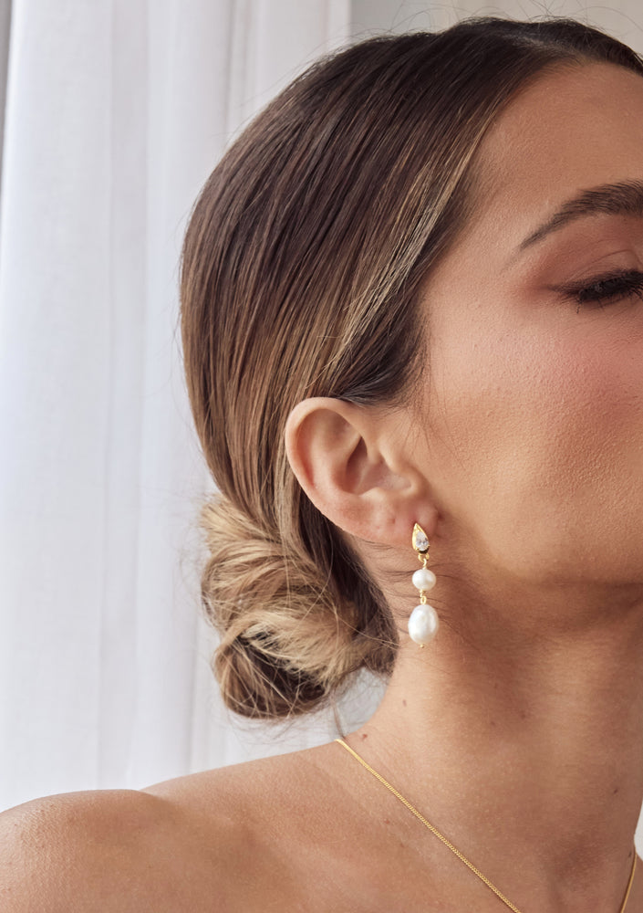 
                  
                    Load image into Gallery viewer, Lulu Earrings 18ct Gold - Bridal Jewellery Australia
                  
                