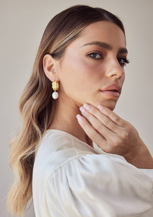 18K Yellow Gold Sapphire & Diamond Mirror Image Earrings – Lustre