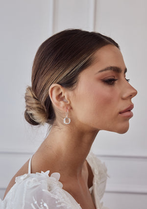 
                  
                    Load image into Gallery viewer, Elegant Clover Earrings Silver | Bridal Jewellery Australia
                  
                