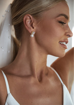 
                  
                    Load image into Gallery viewer, modern bridal earrings
                  
                